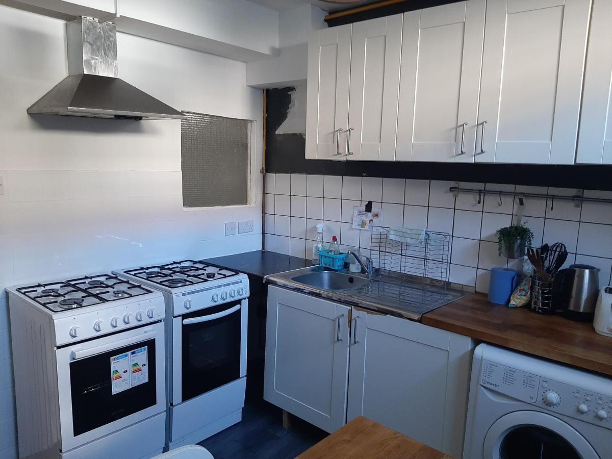 Single Room With Underbed 8 Londres Exterior foto